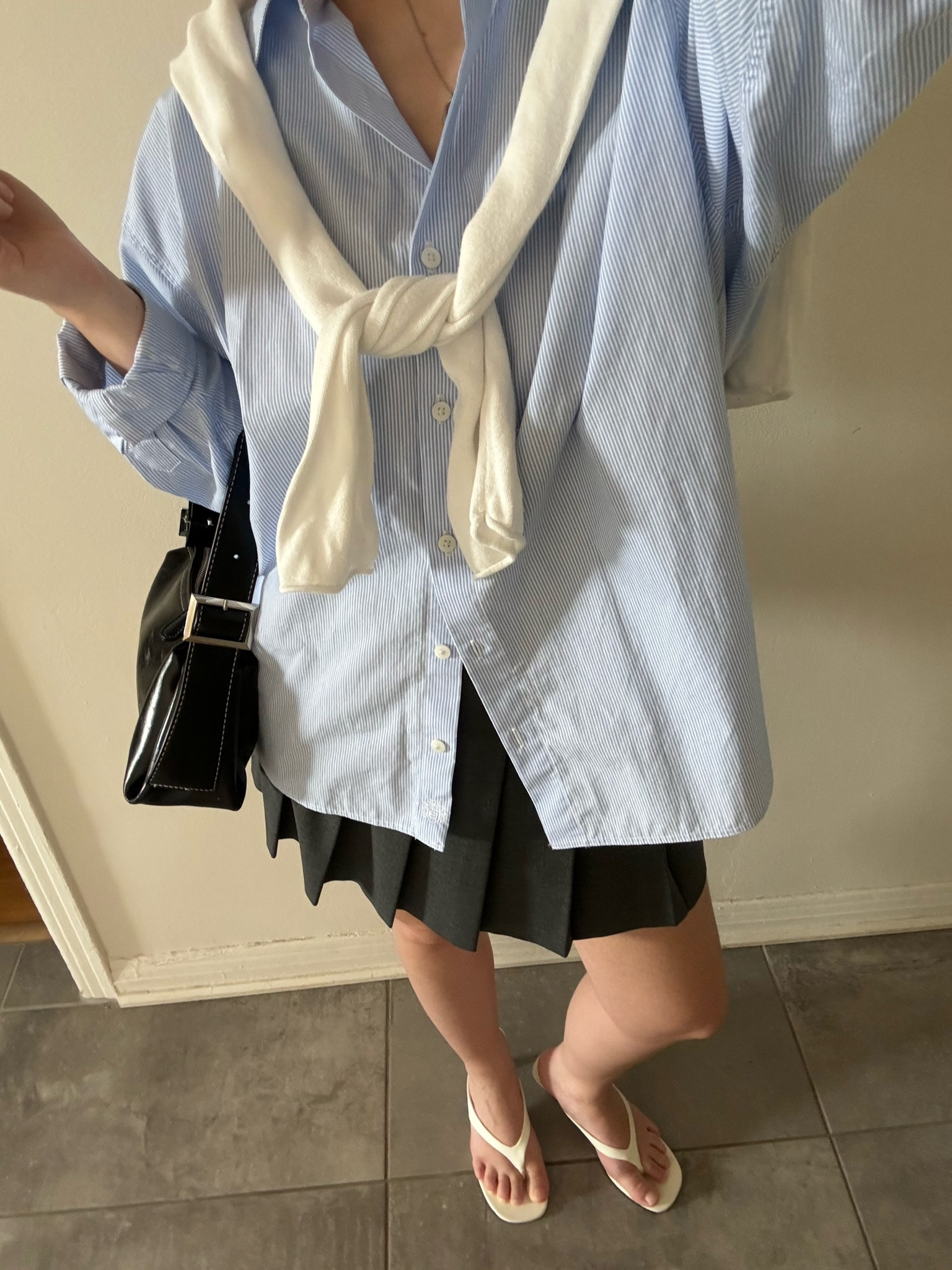 Skirt : 04
Shirt : S (link is a similar item)
Shoes : 6.5
Bag : Noble (can’t link)
Sweater : S (link is a similar item)

#LTKcanada #LTKsummer #LTKworkwear