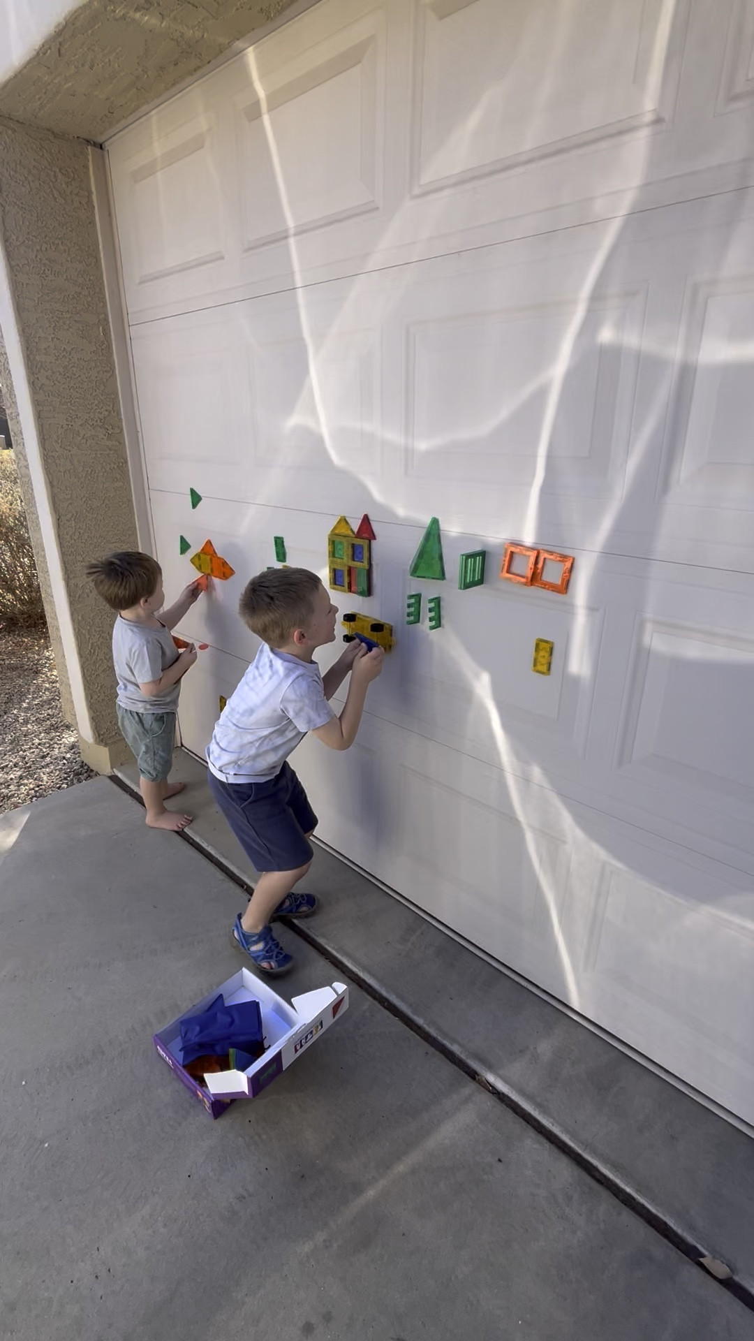 Simple and entertaining kids activity! Magnet tiles on the garage! 



#LTKFamily #LTKFindsUnder50 #LTKKids