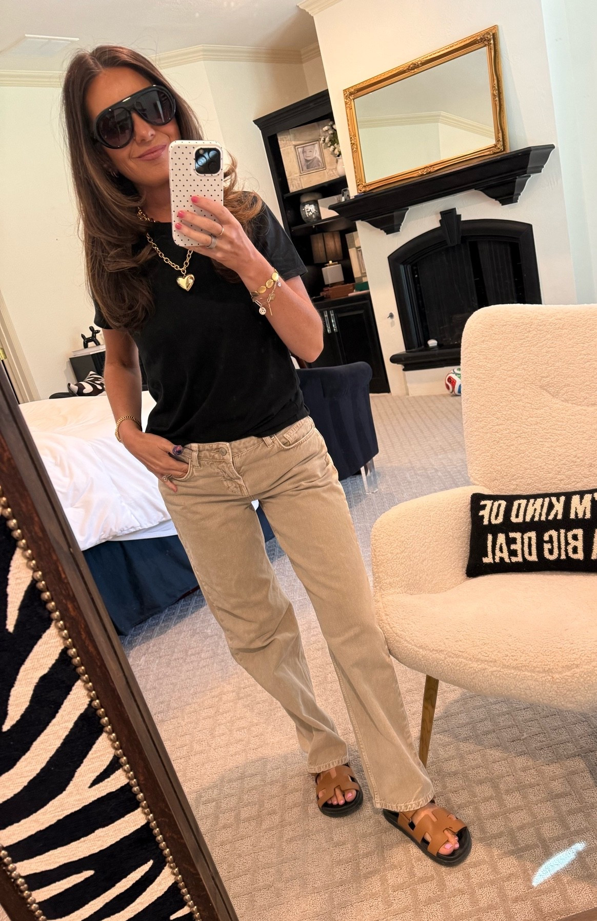 🖤🖤🖤

Tee: extra small
Jeans: 25

Mom outfit
Spring outfit
Hermes
Hermes chypre
Chypre
Ref
Reformation
Black tee
Madewell tee
Casual outfit

#LTKSeasonal #LTKxMadewell #LTKOver40