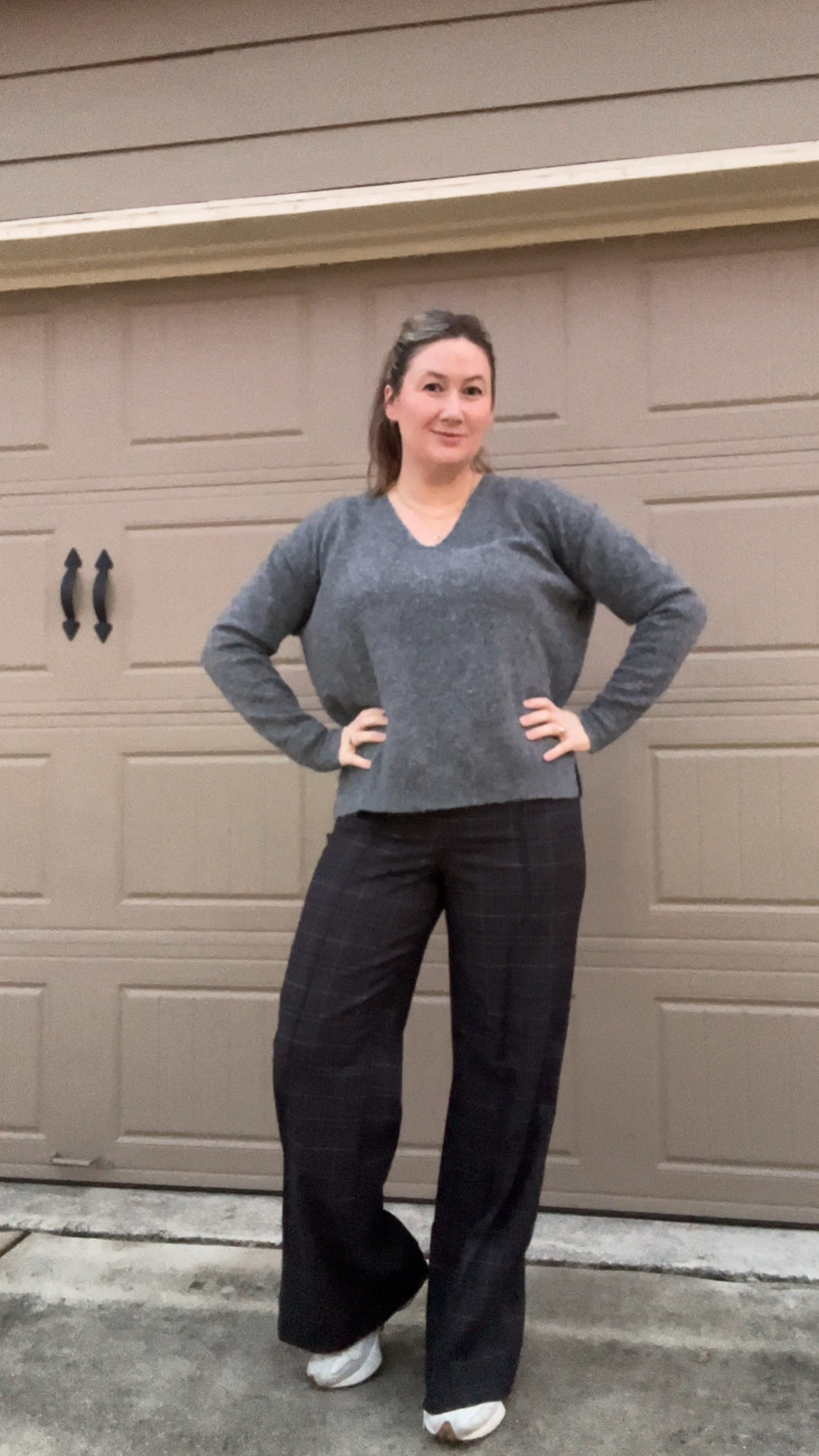 I love a sweater and work pants combo 🖤

#LTKWorkwear #LTKWatchNow #LTKSeasonal