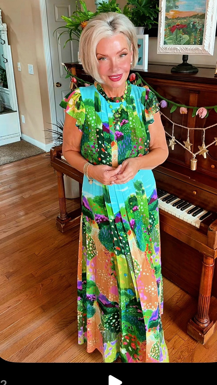 Some dresses whisper… this one sings.
It feels like walking through a garden in full bloom.
Bright, happy, and a little bit dramatic… just like me.
Boden understood the assignment. 🌿💚

#LTKgrwm #LTKSeasonal #LTKSpringSale