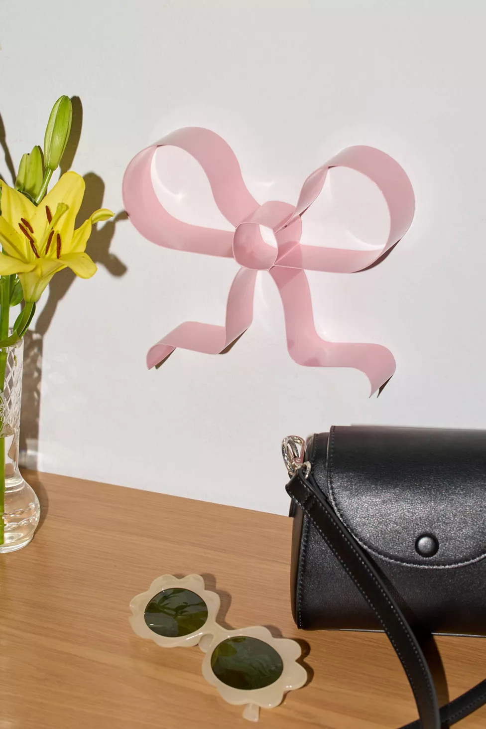 Small Bow Shaped Wall Shelf | Urban Outfitters (US and RoW)