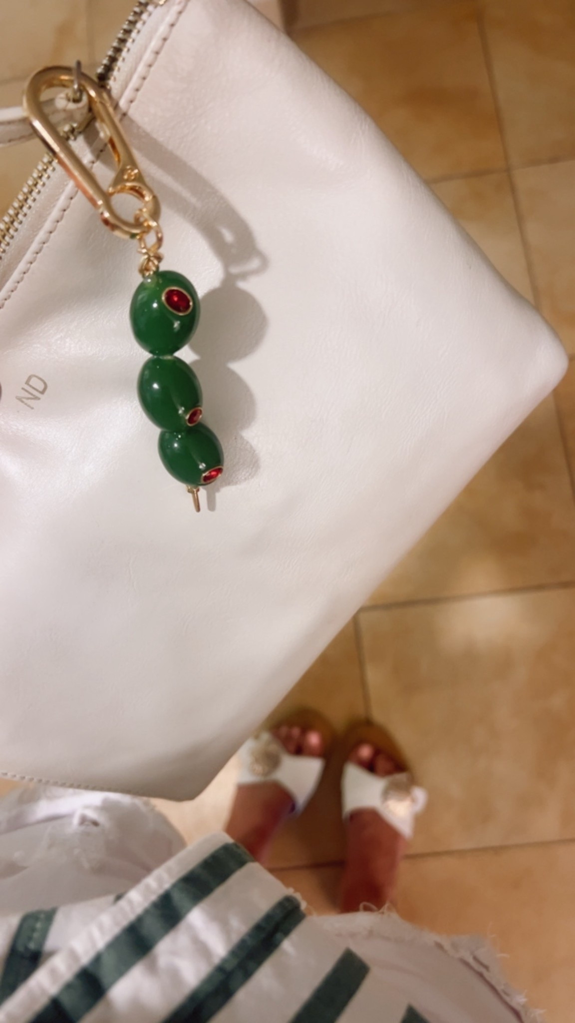 Olive You 🫒 
… I’ve loved this bag charm so much lately! An easy, affordable gift. 💫


#LTKGiftGuide #LTKFindsUnder50