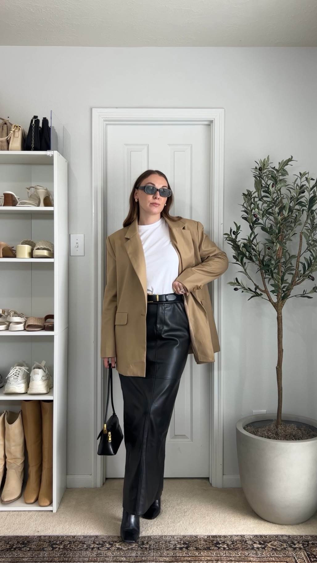 @lindseyressler 31 DAYS OF FALL PINTEREST⁠
OUTFITS | day thirty one 🍂 comment⁠
THIRTY ONE and I'II send you the link to this look! 😍✨⁠

Skirt 8 (could have done a 6) 
Blazer is old 
Tee M 
.⁠
.⁠
.⁠
.⁠
capsule wardrobe, neutral style, minimalistic aesthetic fashion, aesthetic style, fashion style, streetwear style, Pinterest girl, Pinterest aesthetic, Pinterest style, casual style, fall style, fall outfits, cute fall style, effortless chic, outfit inspo. #pinterestoutfits #casualfalloutfits #fallstyle2023 #fashioninspired

#LTKstyletip #LTKSeasonal #LTKfindsunder50