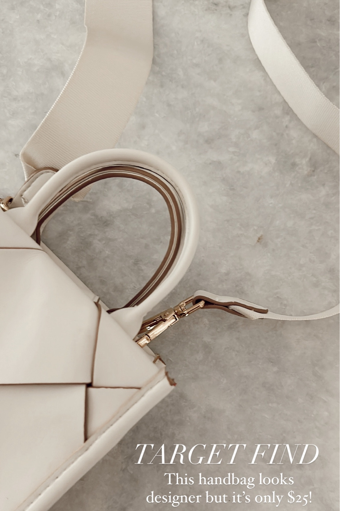 This handbag looks designer but it's only $25 #stylinbyaylin #aylin

#LTKStyleTip #LTKItBag #LTKFindsUnder50