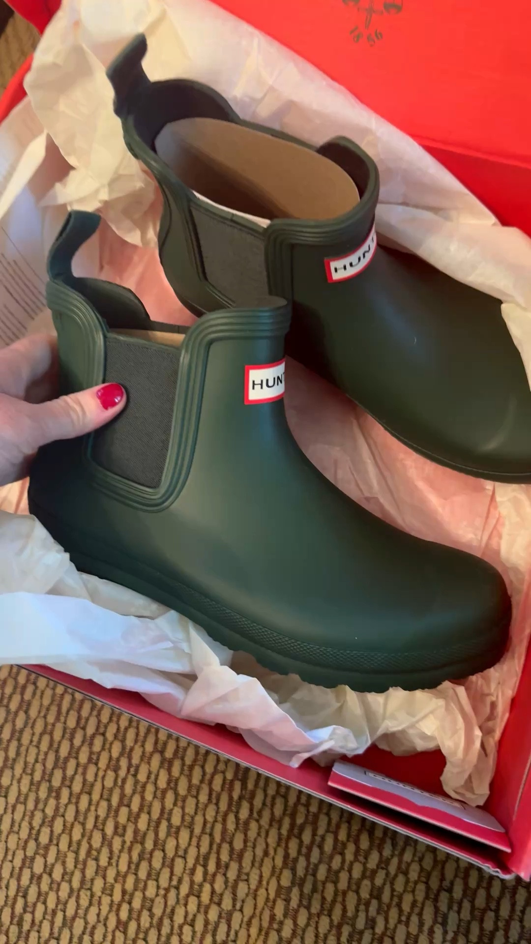 I love these green Hunter Chelsea boots for working in the garden! 

#LTKHome #LTKSeasonal #LTKOver40