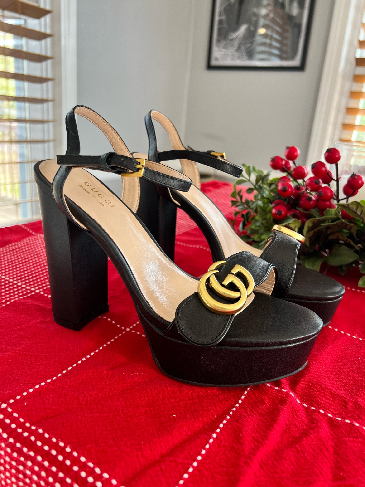 #gucciheels #platformheels #gucci #guccidupe #blackheels #blacktie #weddingshoes #formal #heels #sale

#LTKwedding #LTKHoliday #LTKshoecrush
