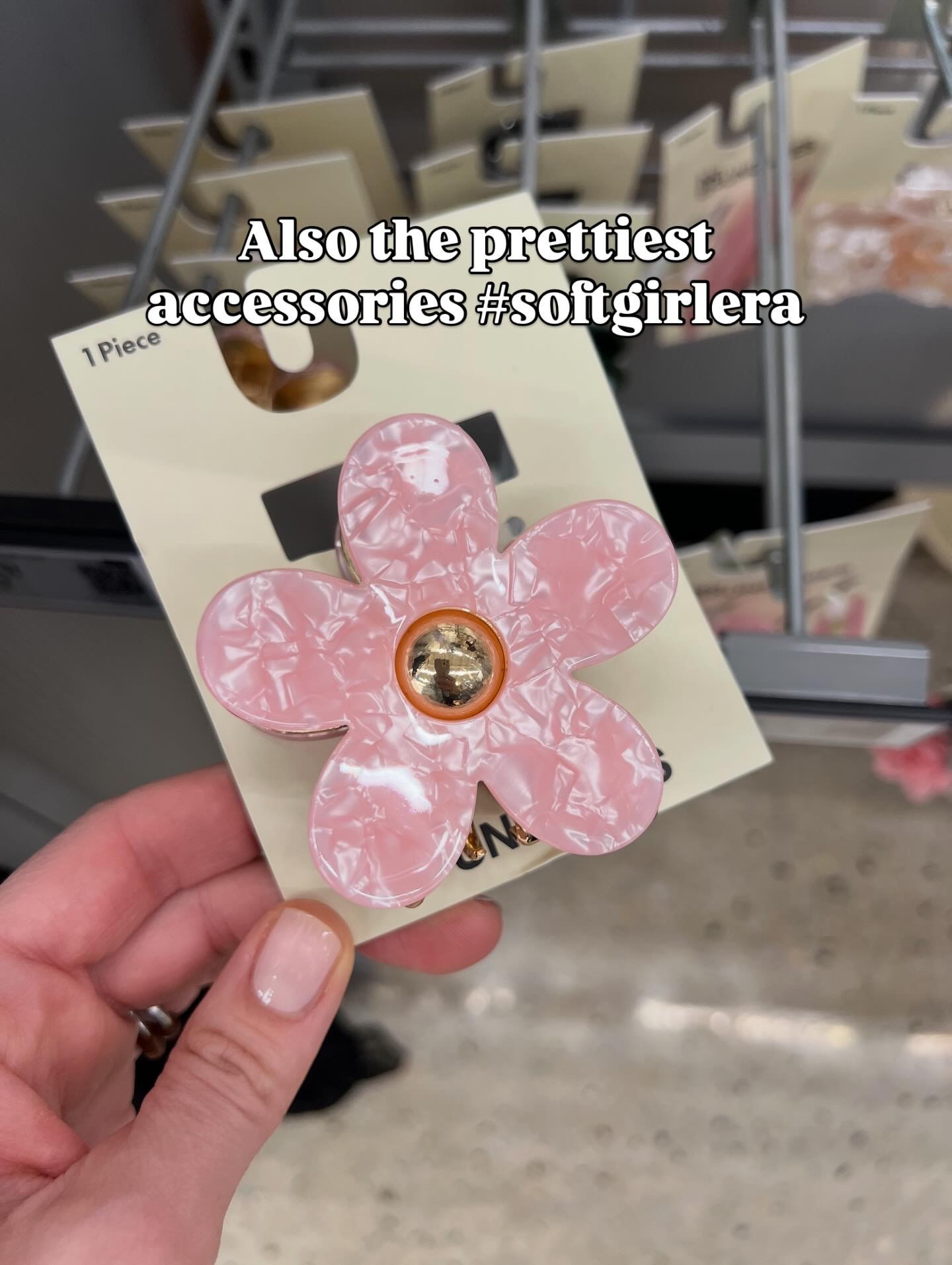 Flower claw hair clip at Walmart 