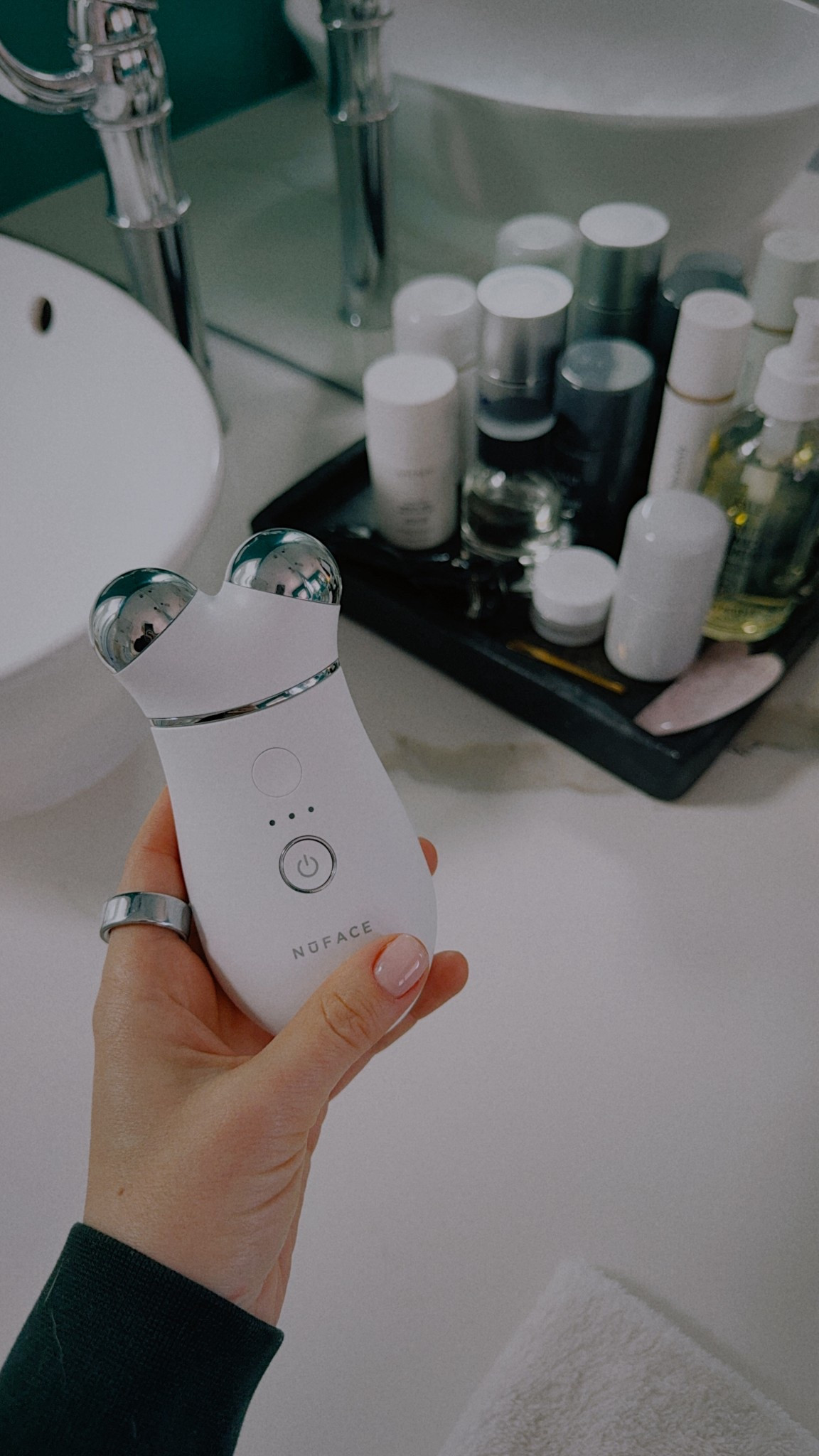 New face fitness gadget 