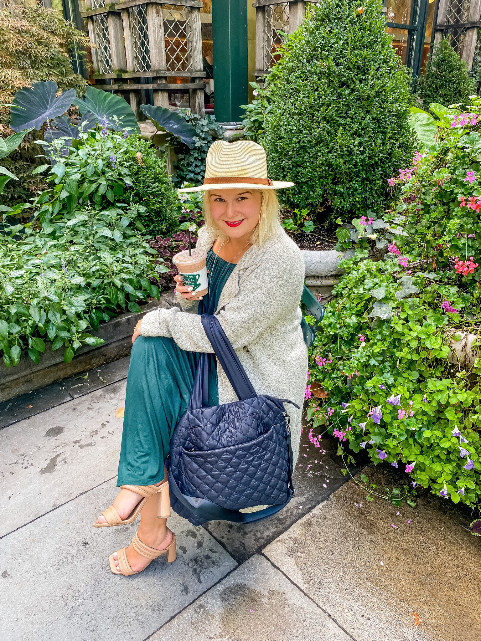 Fall transitions.
This Amazon dress is the perfect fall color while still being lightweight enough for those warmer days. 

And I am obsessed with this coatigan from Lulu’s my new favorite accessory! 

I finished it off with an MZ Wallace bag. 

Eveything is true to size

#LTKstyletip #LTKitbag #LTKSeasonal