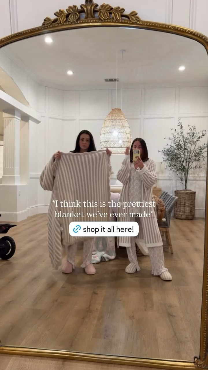 *I think this is the prettiest blanket we’ve ever made*