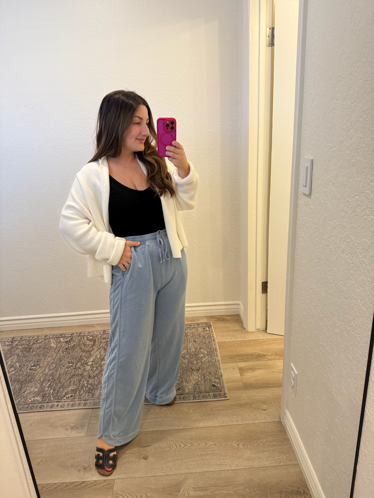 One of my favorite sweats with a cute cardigan and tank!

Size small in all

5'0" 140lbs 

#LTKPetite #LTKootd #LTKSaleAlert