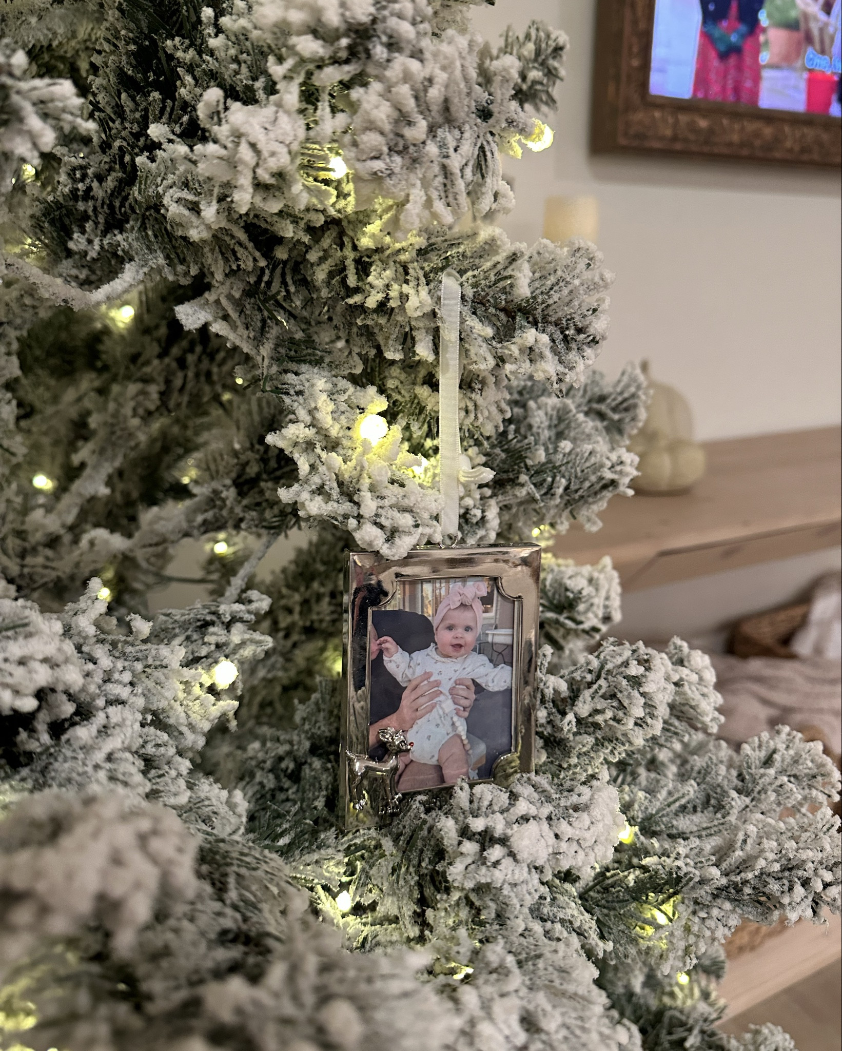 Love this frame ornament for baby’s first Christmas! 

#LTKHoliday