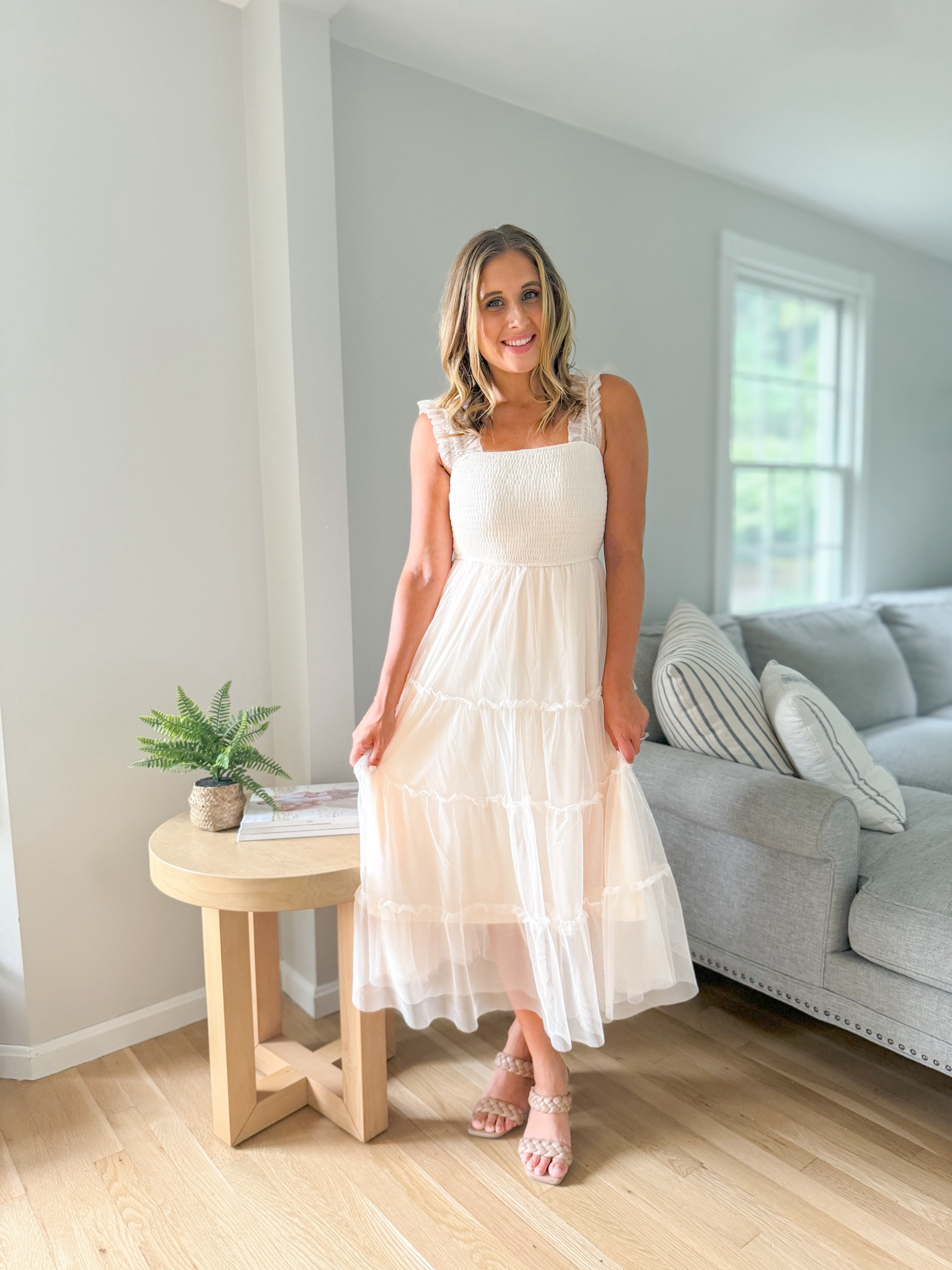 Family photo dress, family picture dress, neutral dress, wedding guest dress, bridal shower dress, bride-to-be dress, engagement dress, tulle dress, smocked dress, midi dress, Amazon dress

FYI this dress comes in 12 colors 🤍

#familypicturedress #familyphotodress #weddingguestdress #amazondress #mididress #neutraldress #bridetobedress

#LTKFamily #LTKStyleTip #LTKWedding