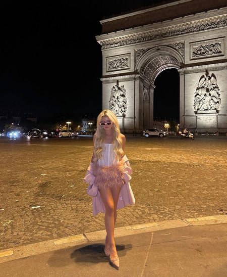 Wearing a small in top, small in skirt, a medium in jacket, and size 7.5 for shoes!

Night out look, Paris street look, girls night out outfit, feather skirt outfit, pink outfit, pink going out outfit

#LTKeurope #LTKstyletip #LTKtravel