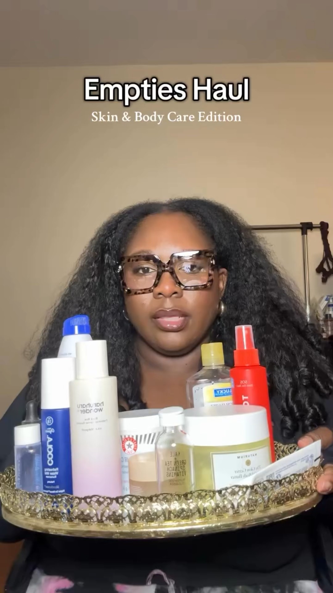 All my beauty & skincare empties because the girlies deserve the real reviews 🥰✨
@coola @haruharuwonder_us_official @firstaidbeauty @naturium @laneige_us @oseamalibu @youthtothepeople 
#emptiesreview #emptiesskincare