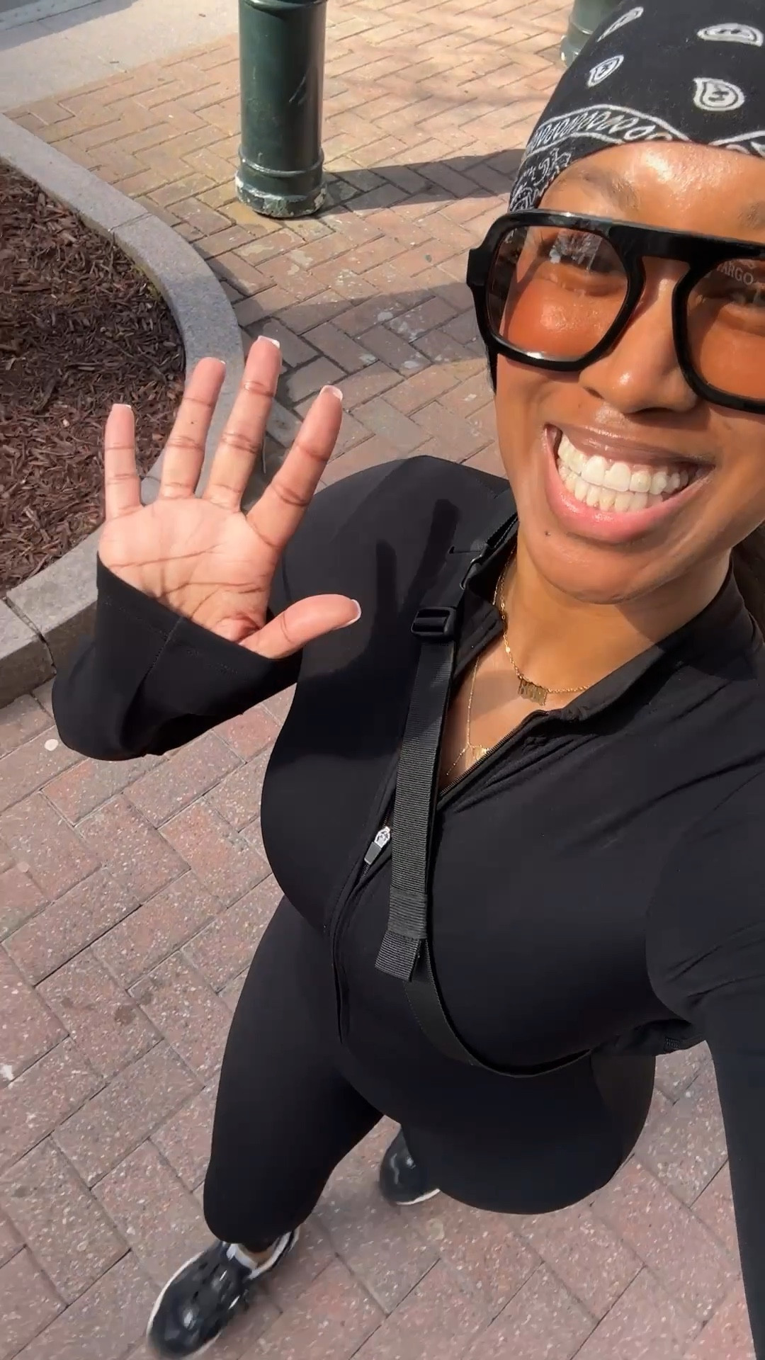 The perfect outfit to get your 10k steps in.

I am a walker. I love walking. So believe me when I say I have this jumpsuit in every color! If you are looking for the perfect way to look put together, be comfortable and also not have to think too much about what you’re going to wear, this is the perfect thing for you!

#LTKfitnessgoals #LTKmorningroutine #LTKootd