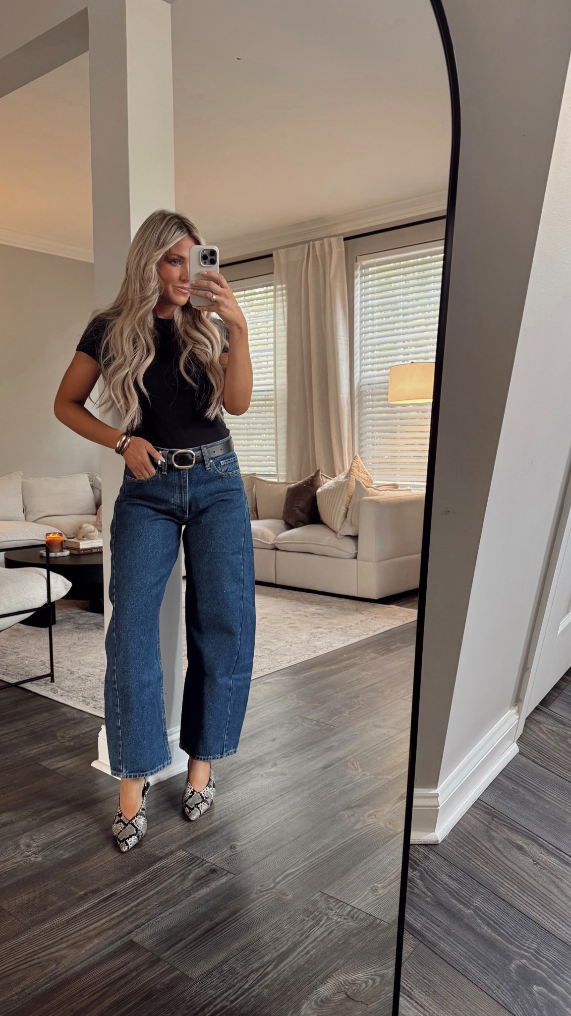 Week favorite- Abercrombie Barrel Jeans size 27 color dark 

#LTKSeasonal #LTKFindsUnder100 #LTKStyleTip