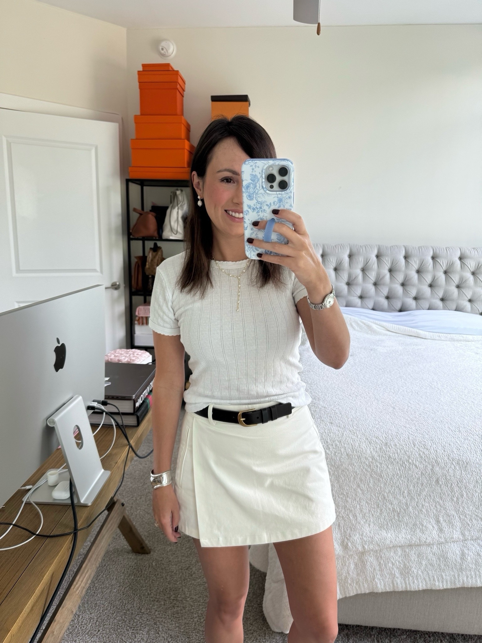 Kendra Scott jewelry, leset pointelle tee (small), skort (2), belt (xs)



#LTKFindsUnder100 #LTKSeasonal #LTKStyleTip