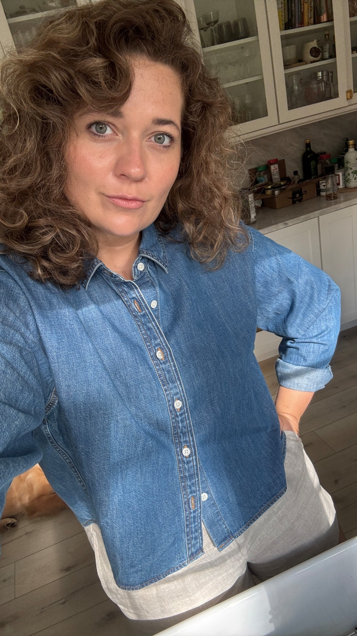 It’s giving Ina Garten and I’m here for it

Shirt is perfectly cropped for a more tailored fit that’s still modest and shorts are breathable and very forgiving. Both fit TTS

#LTKSaleAlert #LTKFindsUnder100