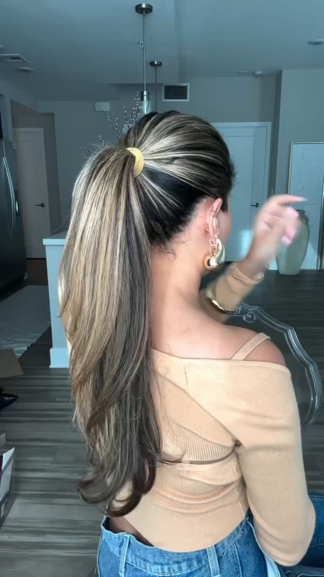 Ponytail hack for more volume!

#LTKselfcare #LTKBeauty #LTKootd