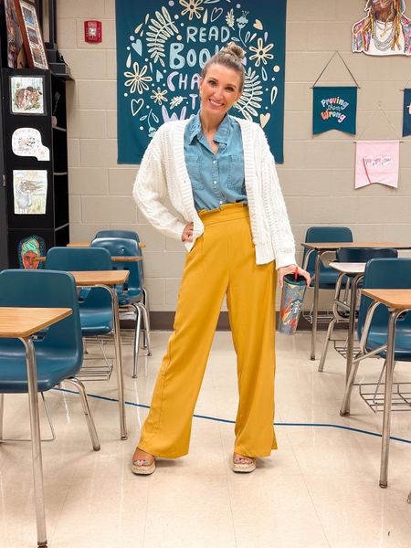 A little color for my teacher fit today 

#LTKfindsunder50 #LTKfindsunder100 #LTKworkwear