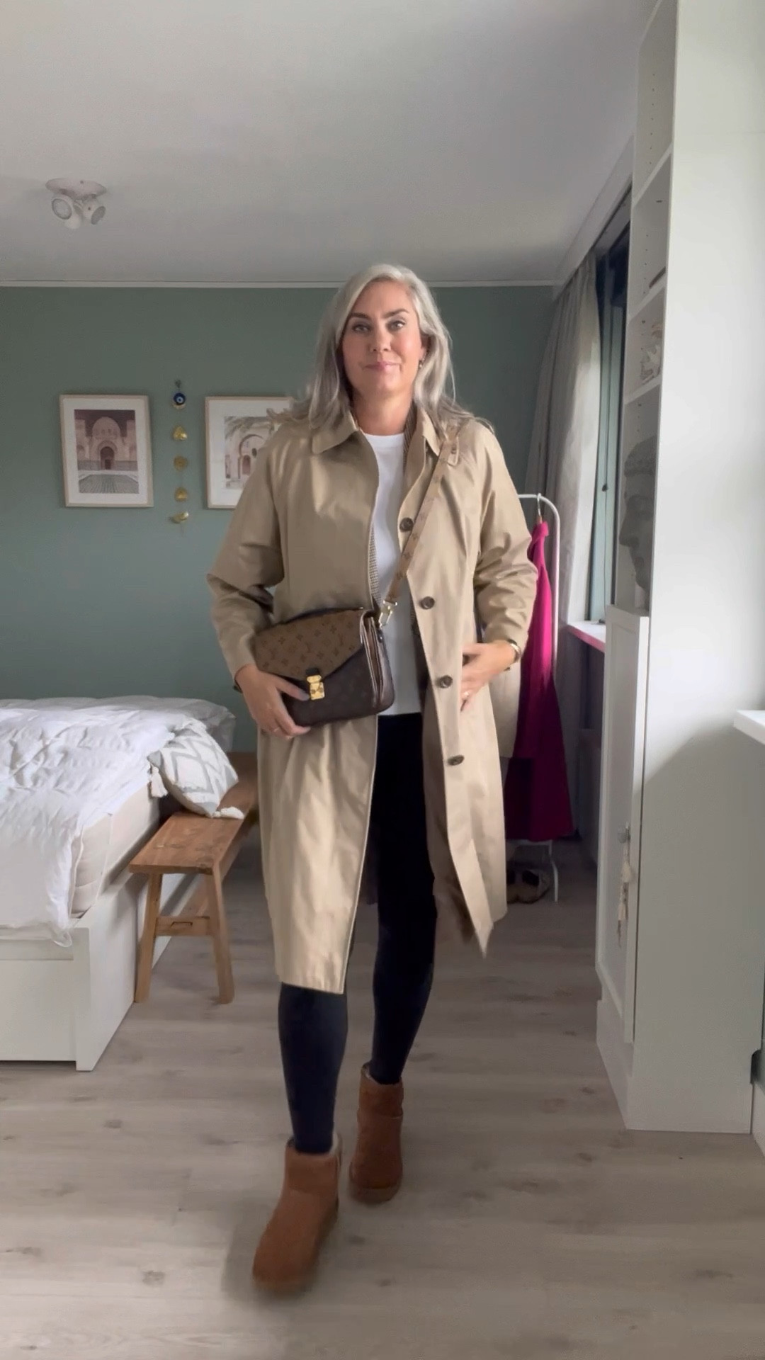 30 days of fall outfits - day 4

Best basic white t-shirt, plaid blazer, Spanx faux leather leggings, Uggs classic mini boots, Uniqlo trench coat and Louis Vuitton Pochette Métis bag. 



#LTKeurope #LTKmidsize #LTKover40