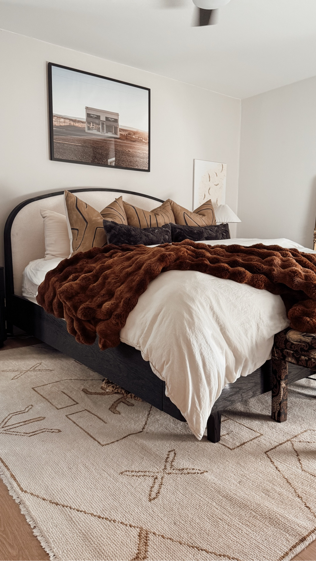 My bedroom decor 🖤

#LTKFindsUnder50 #LTKHome #LTKFindsUnder100