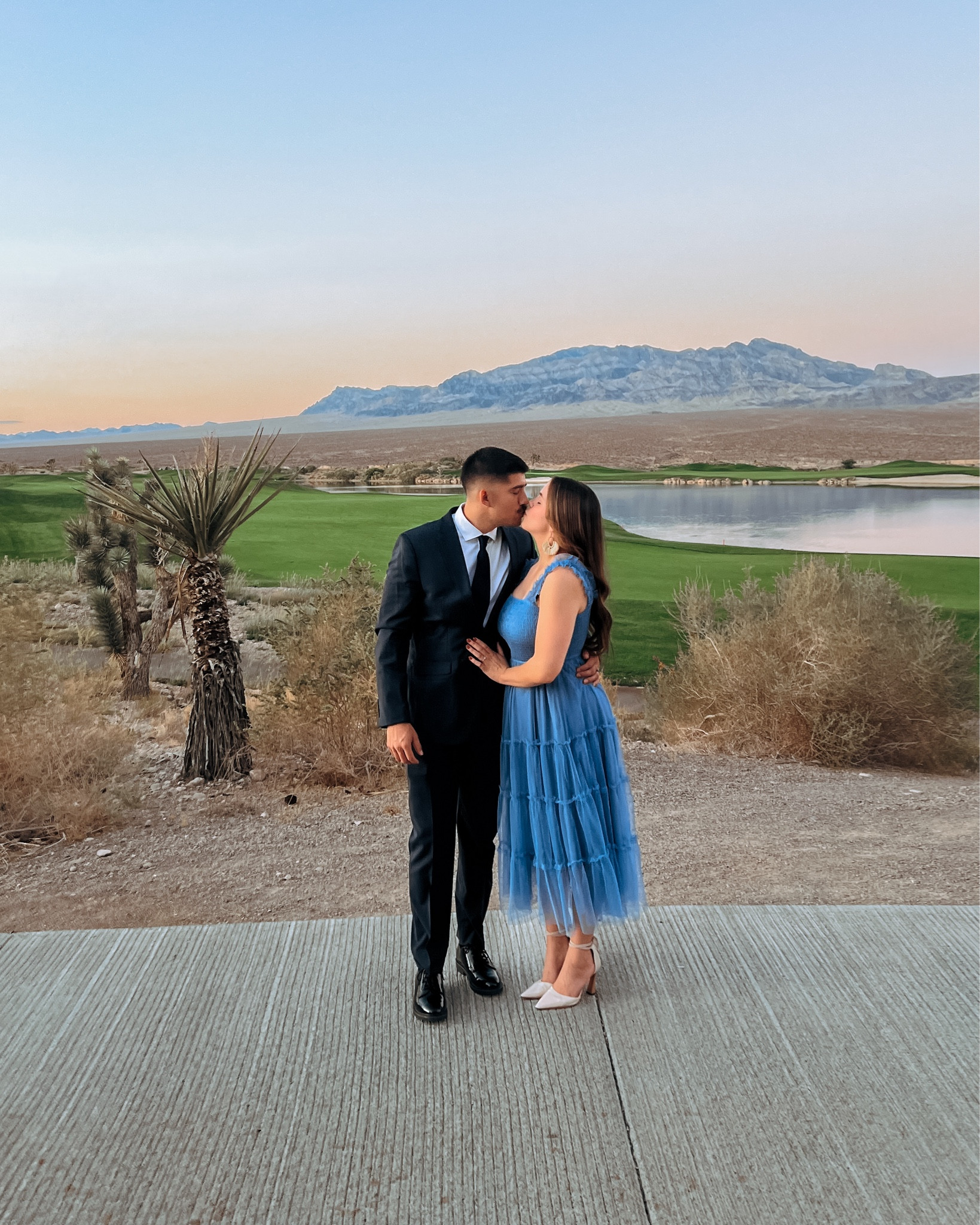 Golf Course Wedding Guest Look - Shop similar looks from two of my FAVORITE brands, Pink Blush and Lulus! 🙌🏼

#LTKWedding