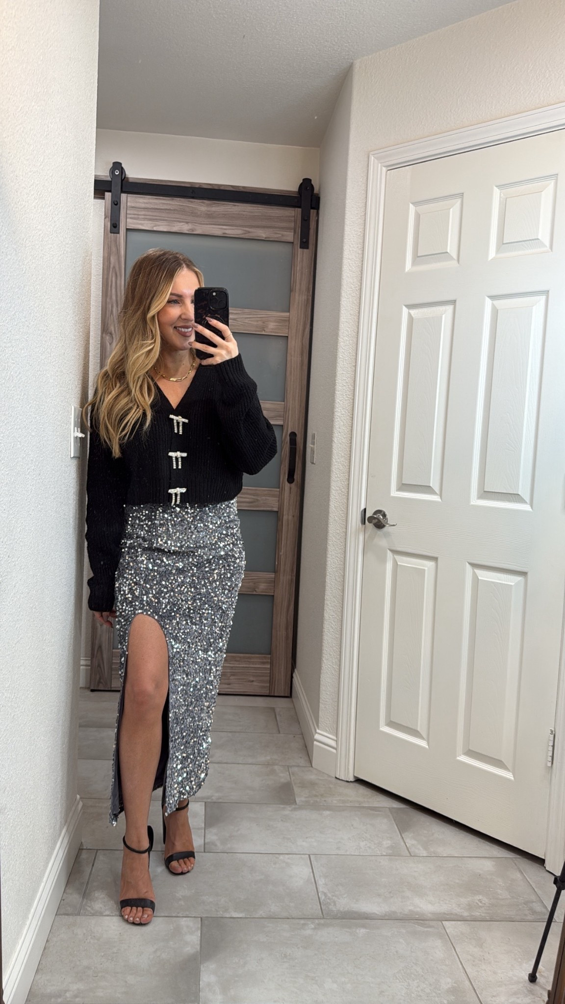 Bows and sequins 

#LTKFindsUnder50 #LTKootd #LTKHoliday