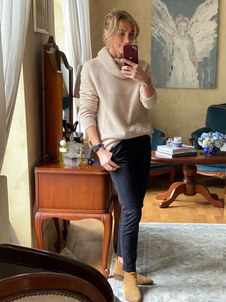 Cosy cashmere & cargo pants combo today
.
Jumper @landsend pr
Trousers @baukjen pr
Boots @zara
.
Get 15% off all full priced items at Baukjen with code MYMIDLIFE15
.
#baukjenstyle #everydaystyle #whatimwearing #mymidlifefashion #midlife #ootd #outfitideas #over50fashion #over50style 

#LTKeurope #LTKSeasonal #LTKover40