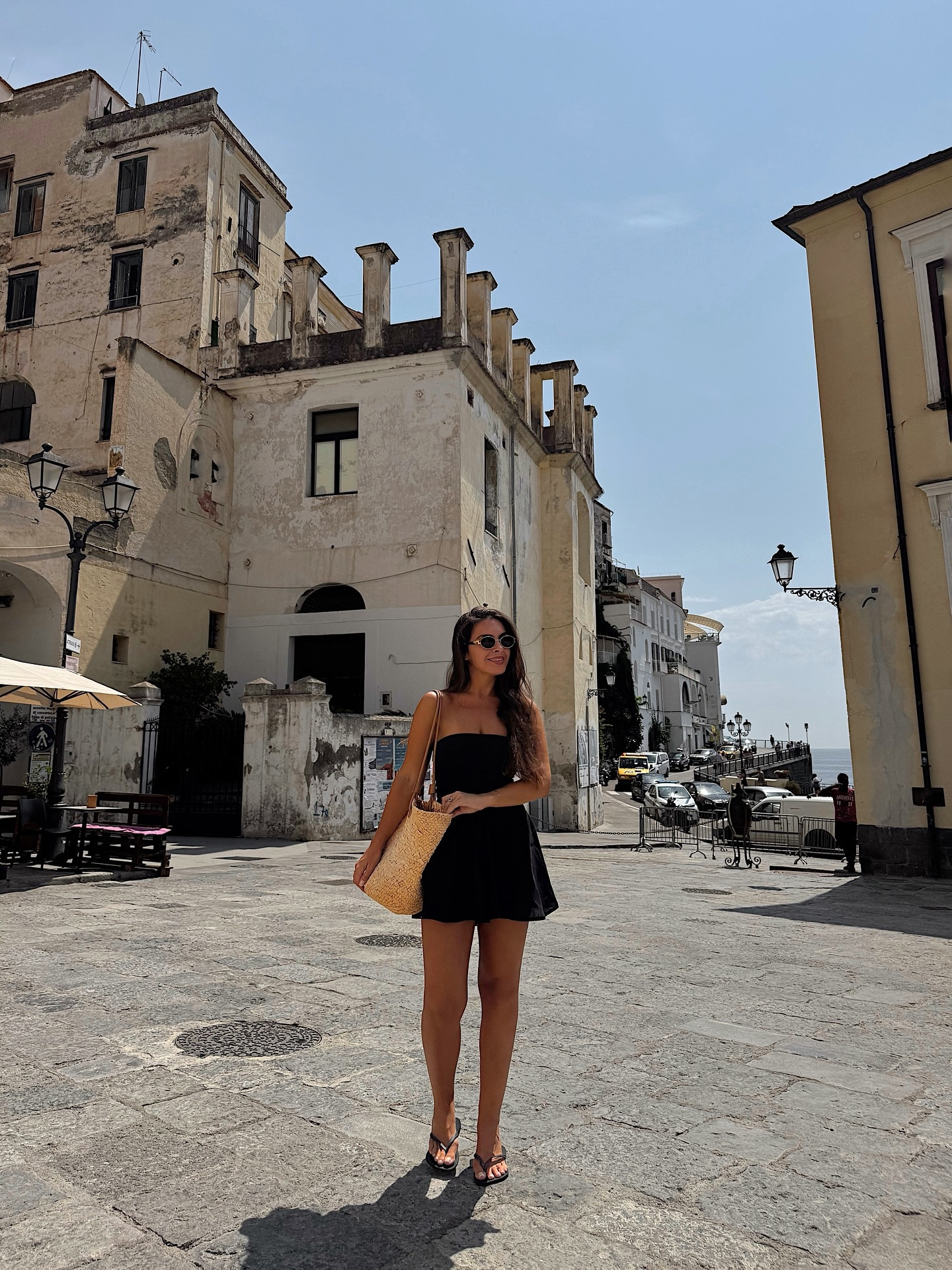 Happy Sunday my loves 

There’s more magic in this weeks video august Summer Nights on Amalfi Coast, I know you are going to really enjoy it! 

Link in bio 
Outfit linked over on my LTK

#amalficoastitaly #amalfi #italytravels #summernights #alessandrarosa

#LTKsummer #LTKeurope #LTKtravel
