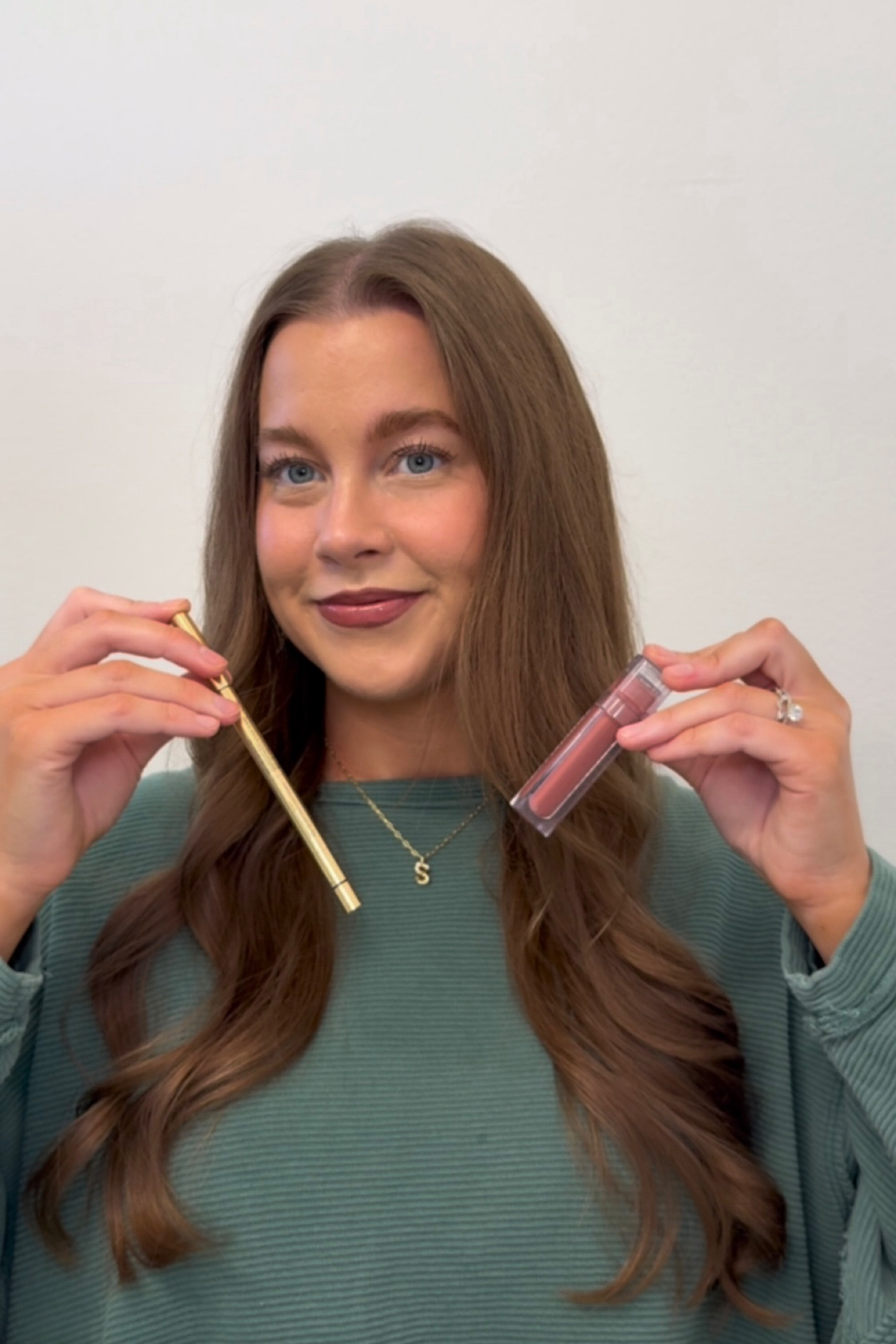 Pinky-brown makeup look🤎
Huda lip gloss in bombshell
Merit lip liner in coupé
Rhode blush in sleepy girl

#LTKFindsUnder50 #LTKBeauty #LTKSeasonal