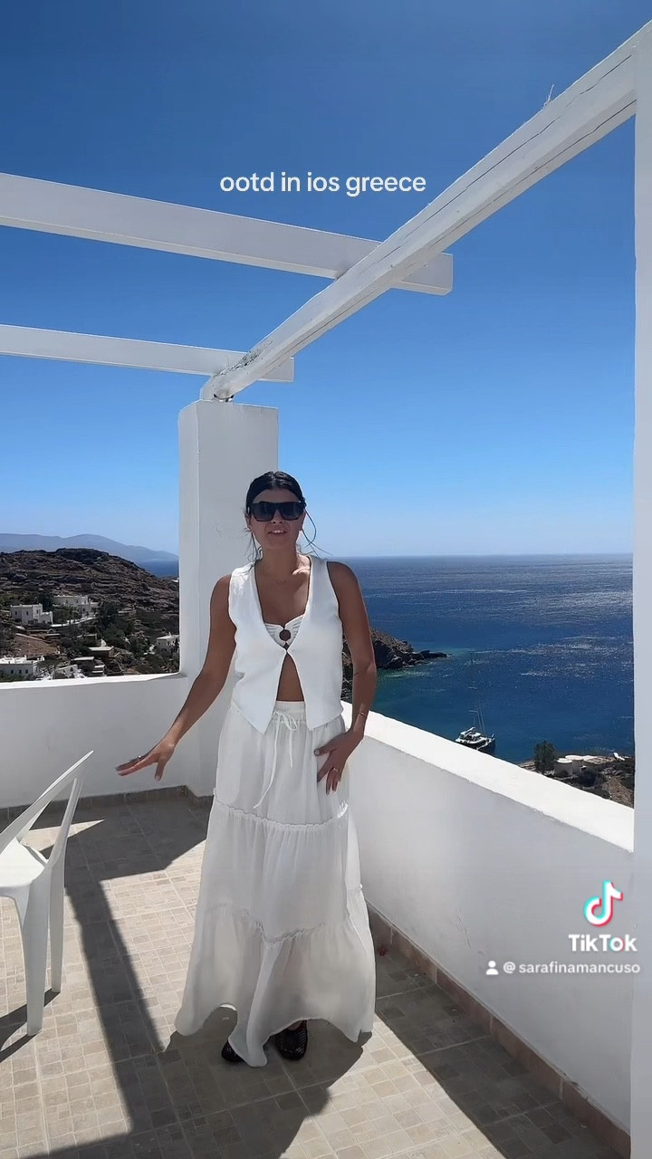 Cute & comfy vacation outfit🤍✨ obsessed with this skirt  

#LTKShoeCrush #LTKStyleTip #LTKParties