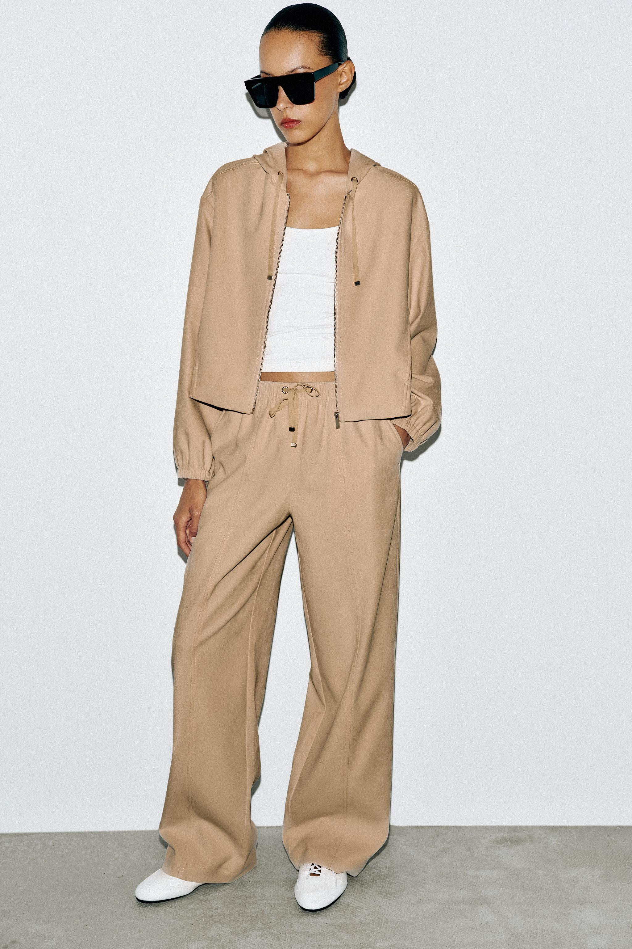 WIDE-LEG TROUSERS WITH ELASTIC WAIST | Zara UK