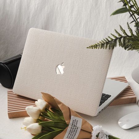 Found the cutest case for my MacBook 😍 Totally fits into my organic modern vibe 