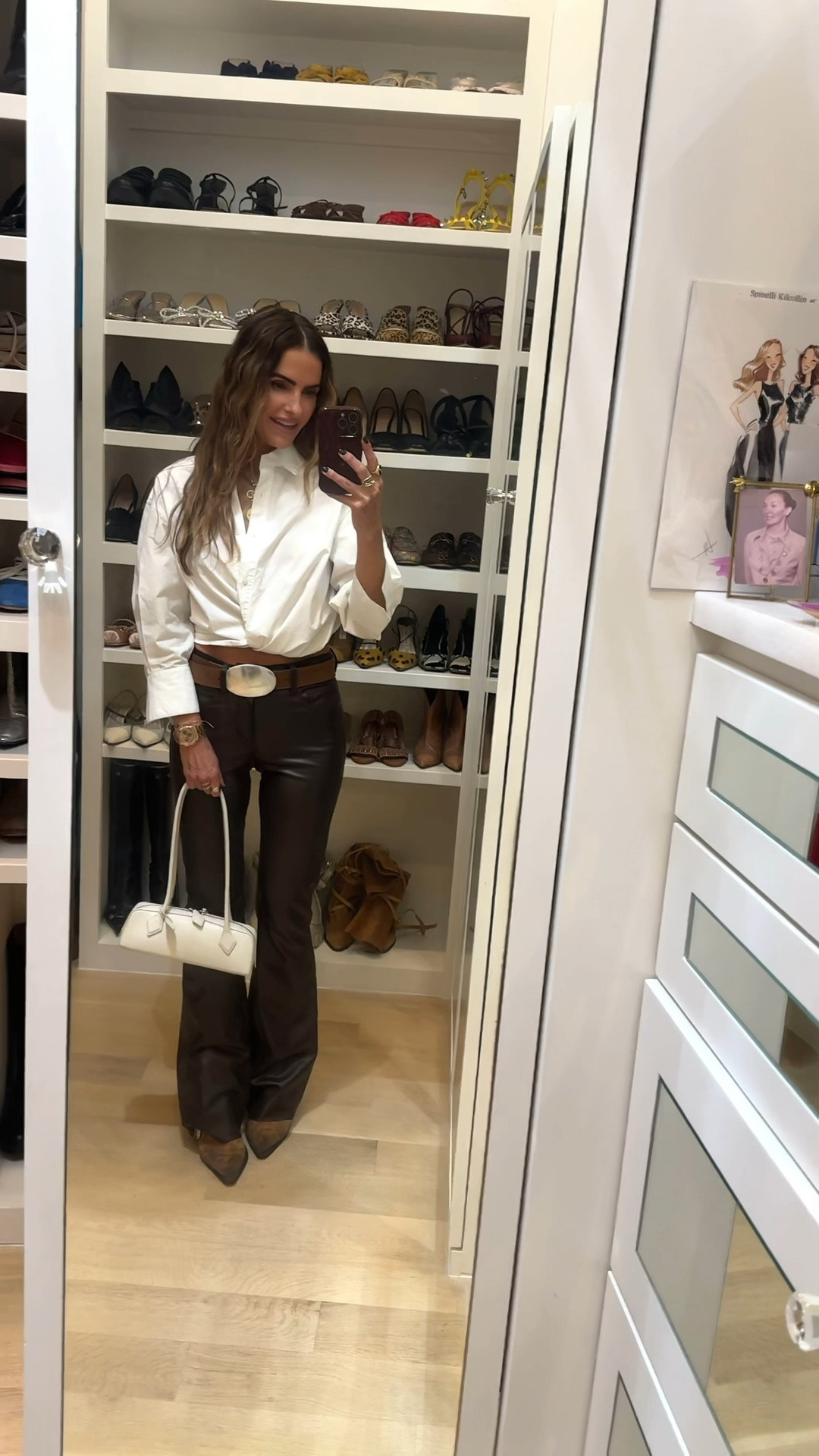 friday fit of the night off for done texas/ou fun🤘🏾🤘🏾

tap to shop my fav pants below, button-downs & boots & chic new belt too! 

#LTKStyleTip #LTKItBag #LTKWorkwear