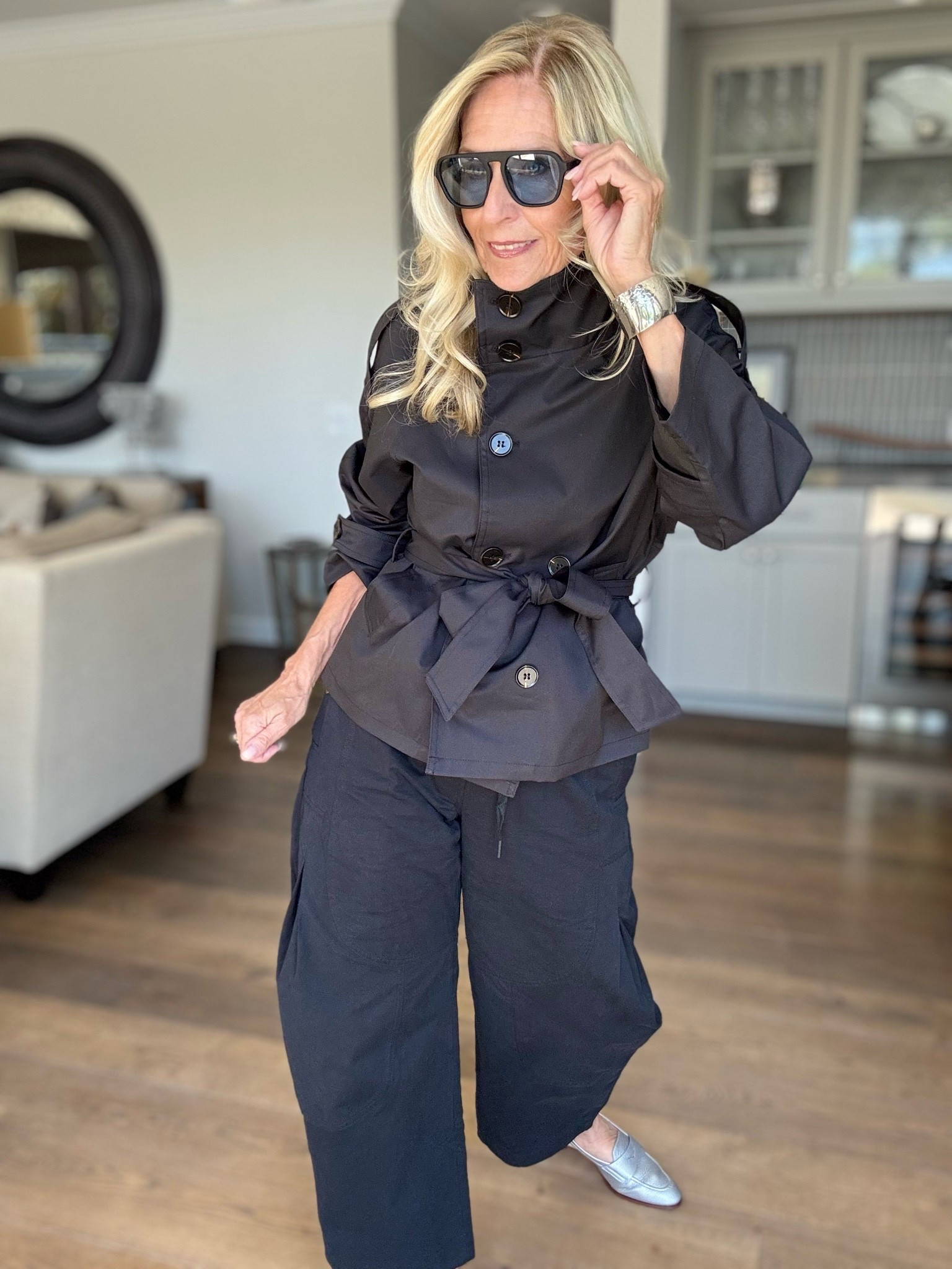 This is the jacket that’s going to transition you into Fall.

The Funnel Neck jacket.

This short trench style is lined and the perfect weight for chilly days, I’ve styled it with my barrel pants both from Amazon. @maohao_official 

Follow me for more 50+ style inspiration.

#LTKootd #LTKOver40