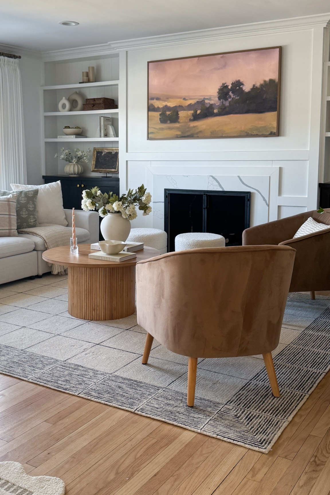 The most gorgeous velvet mocha brown accent chairs! 🤎

Accent chair, target home, neutral home, living room design, modern organic

#LTKHome #LTKMostLoved #LTKStyleTip