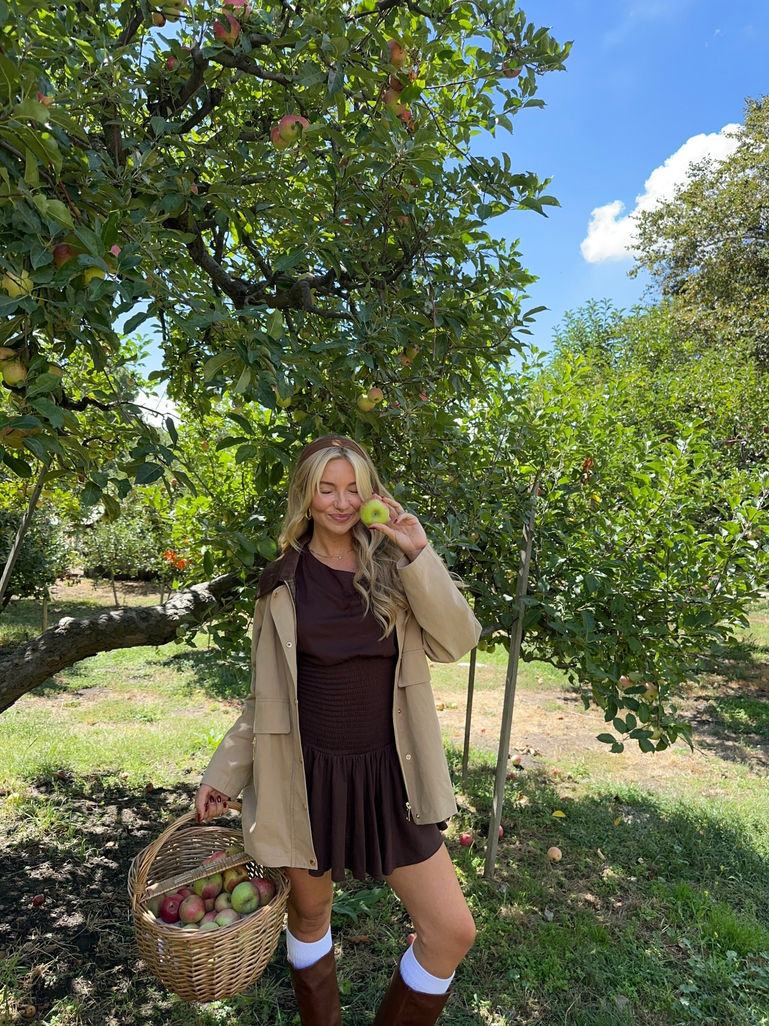Apple picking / fall outfit! 

#LTKStyleTip #LTKSeasonal #LTKShoeCrush