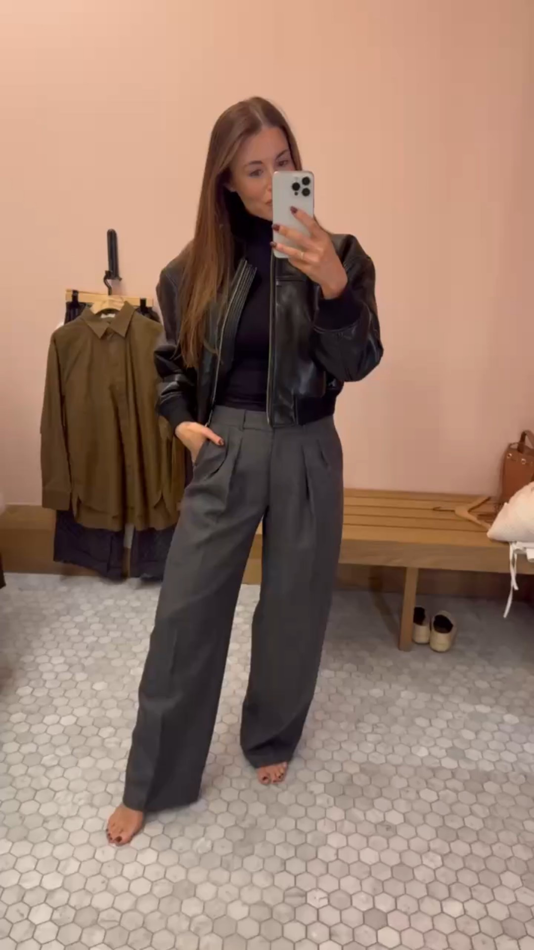 Another great outfit idea from Aritzia! Would be so good as workwear or for an event. I think black and grey look amazing together. The faux leather jacket makes it a little edgier. I’m loving this! 

Aritzia outfits 
Fall outfits
Aritzia jacket
Aritzia pants
Effortless pants

#LTKootd #LTKWorkwear #LTKGiftGuide