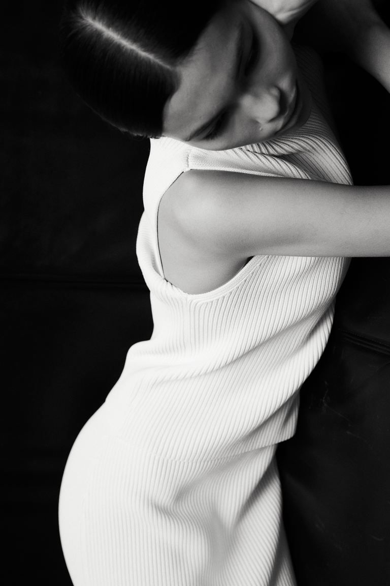 Rib-knit vest top - Cream - Ladies | H&M GB | H&M (UK, MY, IN, SG, PH, TW, HK)