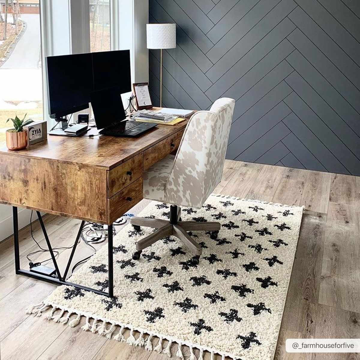 5'3" x 7' 
                      
                      
                        $389
           ... | Boutique Rugs