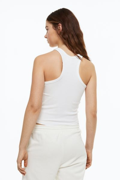 White | H&M (UK, MY, IN, SG, PH, TW, HK)