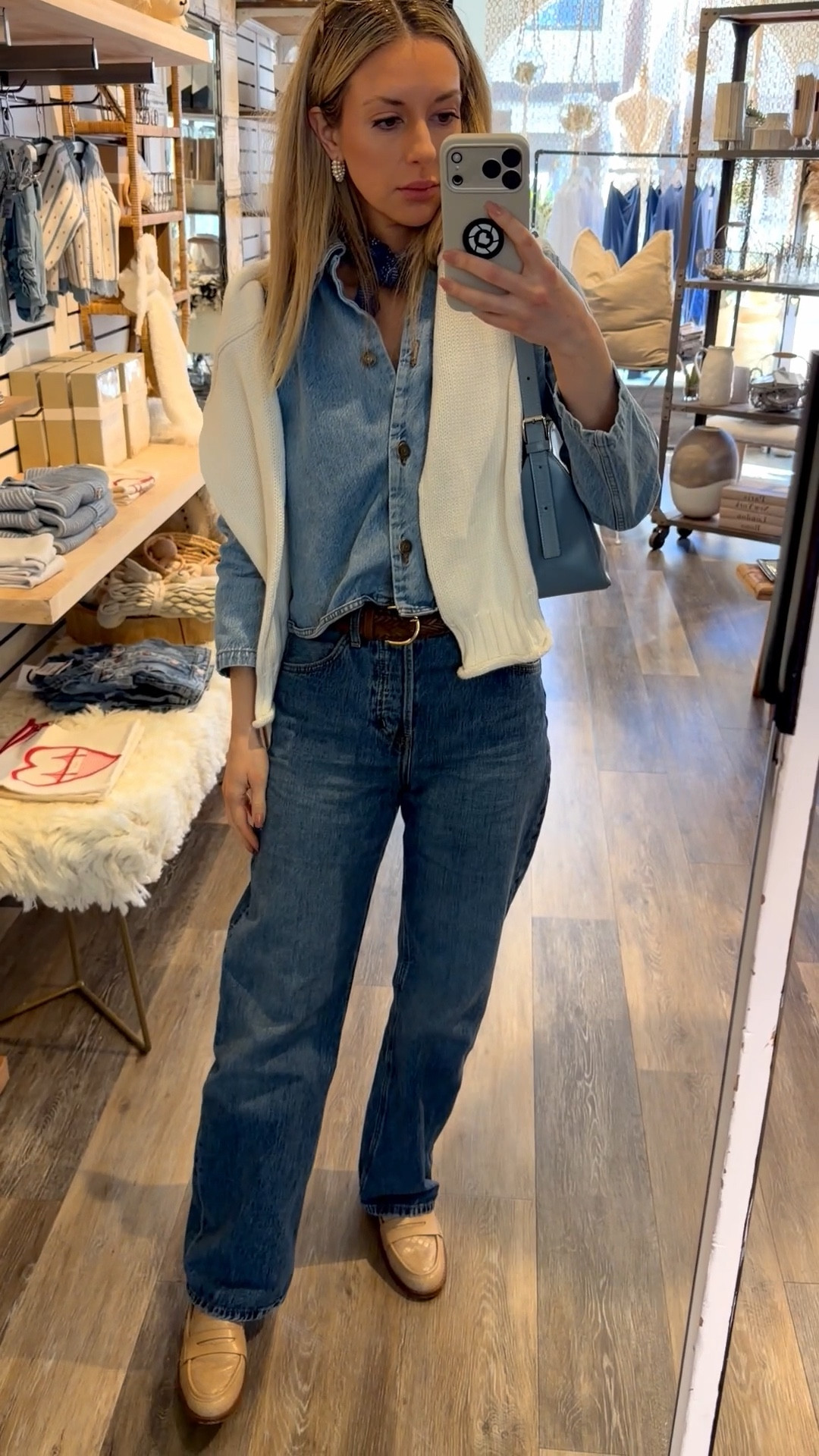 Still loving this denim on denim look while shopping in Tiburon 

#LTKootd