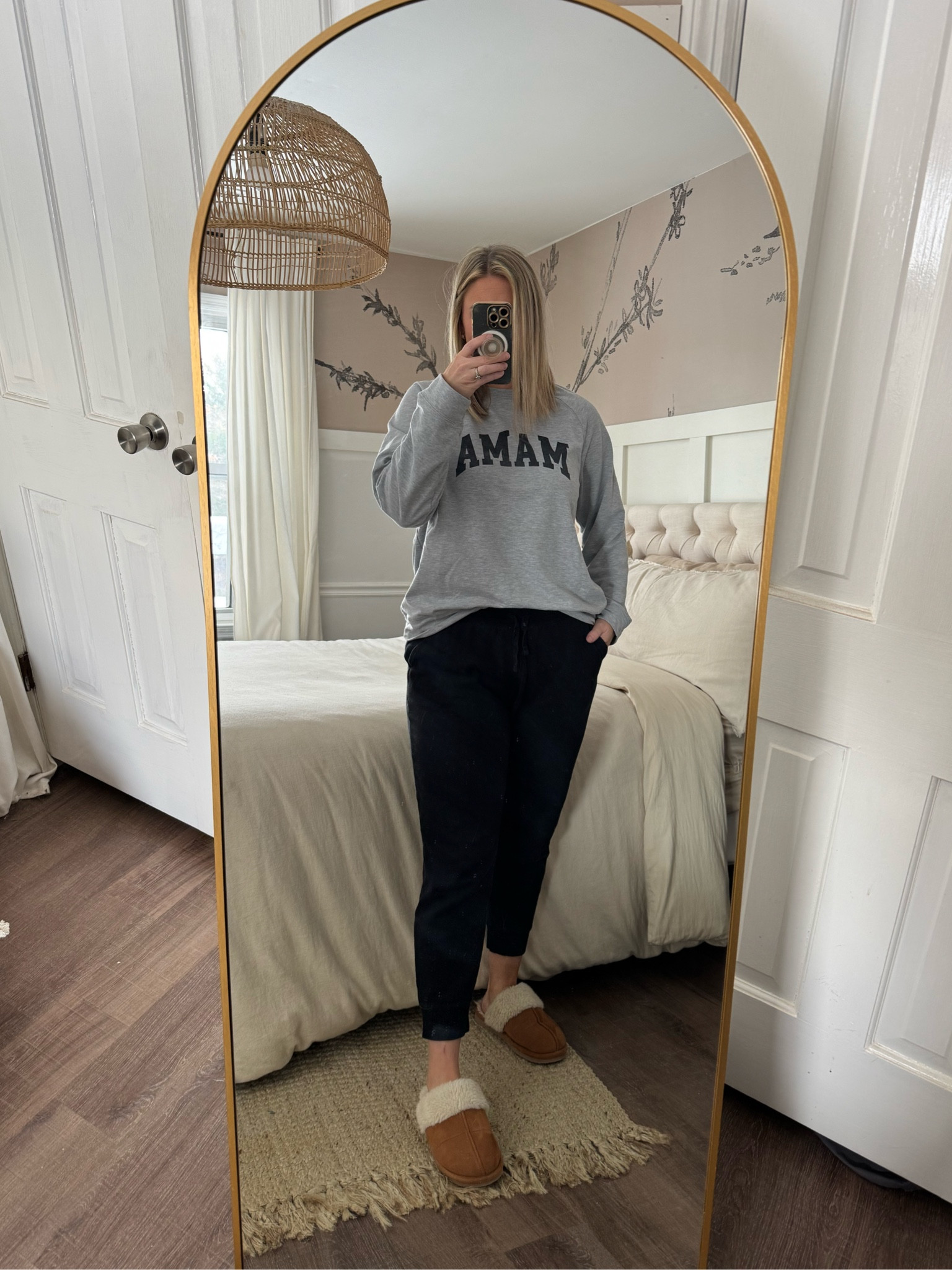 Weekend mom athleisure. 



#LTKStyleTip #LTKMidsize #LTKFindsUnder50