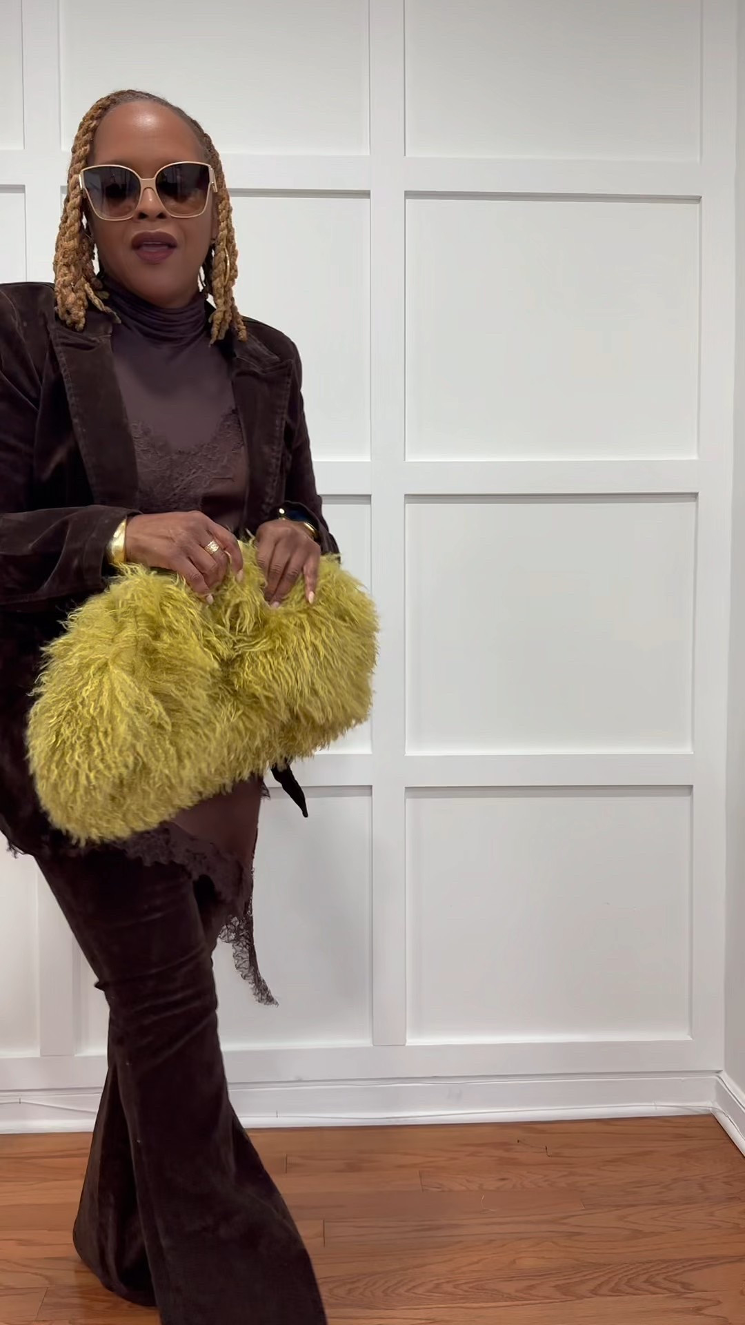 Stylish coffee run
May need to Size up in suit.  No stretch 

Akira suit

Sunglasses by Fendi

Amazon top & turtleneck

Julie Voss jewelry


The lip bar lip

#LTKootd #LTKgrwm #LTKdayinmylife