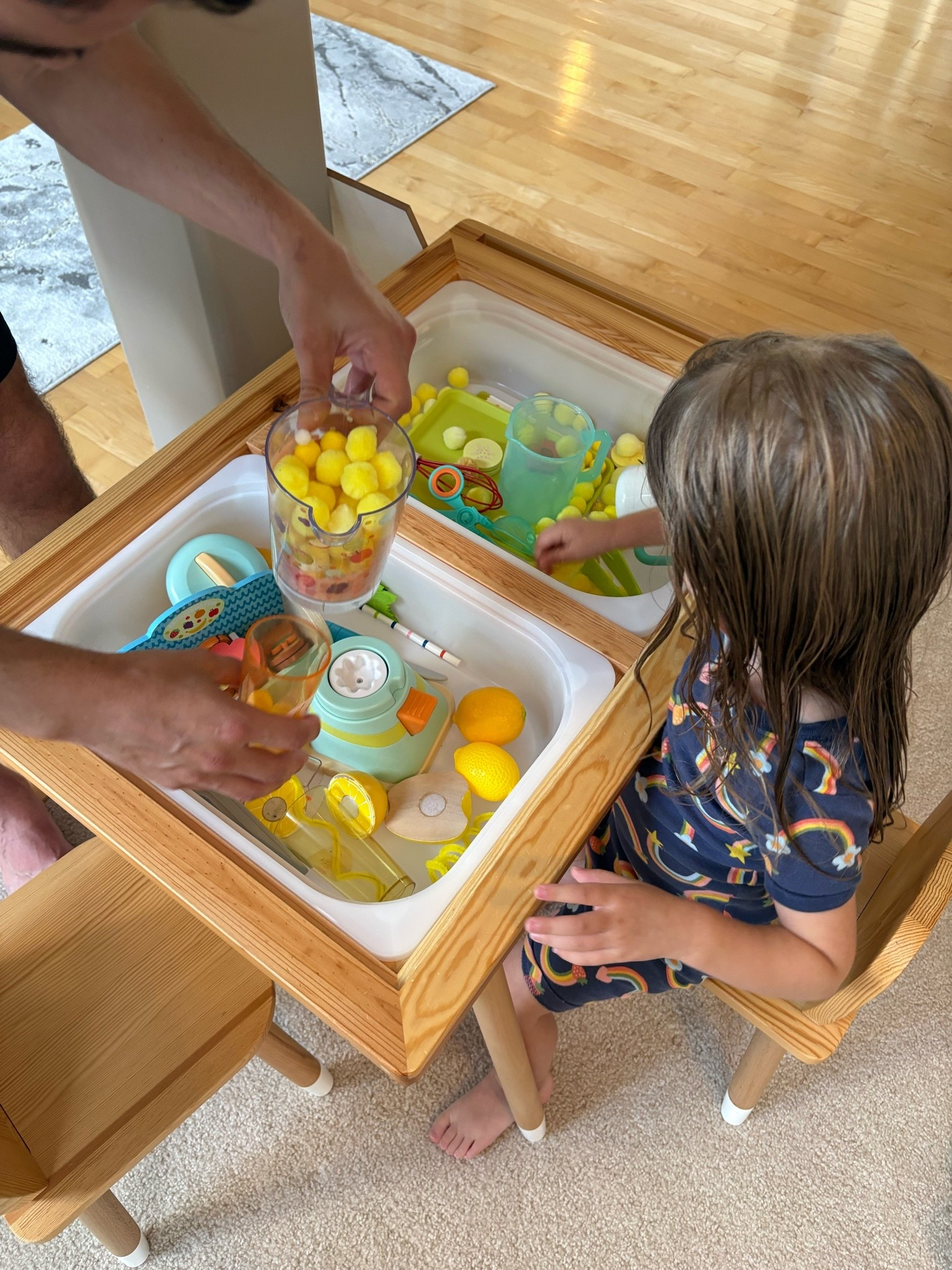 We had so much fun with these lemon themed activities! 🍋🤭 And my girl loves sour lemons 🤣

Ideas for some summer fun:
🍋 Lemonade themed sensory bin- we added our favorite blender toy to make it more interactive!
🍋 Painting/stamping with lemons- I had my toddler help me cut the lemon in half before painting for extra fine motor practice 
🍋 Making lemonade together- Practicing following directions and waiting along with squeezing the lemon and cutting- both great fine motor skills to work on! 

Comment SHOP for details on what we used for these activities and follow along for more summer fun 😊


#toddlermom #momlife #toddlerlife #summer #summeractivities screen free summer ideas | lemons | sensory play | sensory activities | fine motor skills | OT |

#LTKmomlife #LTKKids #LTKBaby