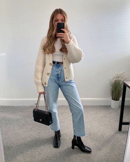 Ways to wear a cardigan 🧶

White vest top, cropped leg jeans, gucci belt and heeled ankle boots. 



#LTKstyletip #LTKSeasonal #LTKeurope