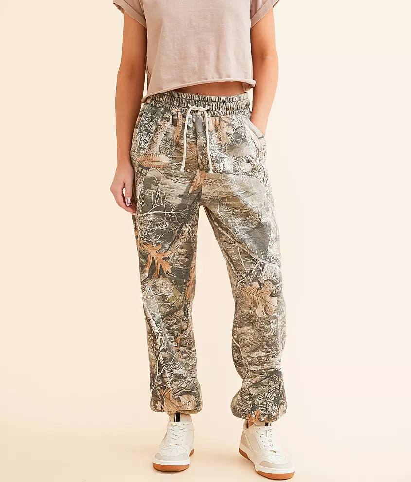 Camo Jogger Sweatpant | Buckle